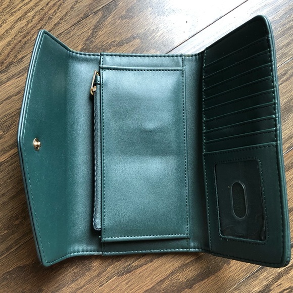 TARGET - A NEW DAY / WALLET - Picture 5 of 6